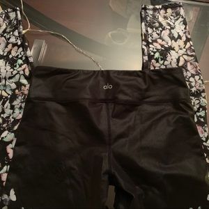 ALO YOGA LEGGINGS